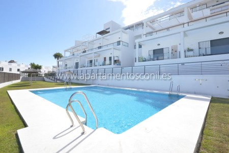Apartamento con piscina en Conil de la Frontera