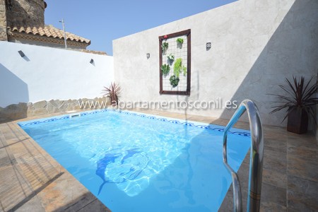 Apartamento con piscina privada
