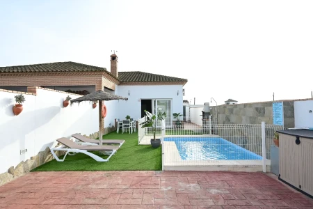 Apartamento en Conil de la Frontera con piscina privada