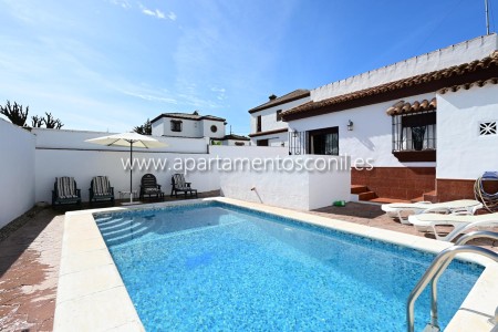 Chalet con piscina en Conil