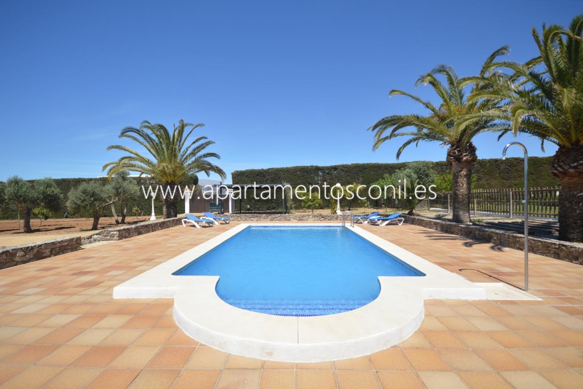 Piscina comunitaria grande