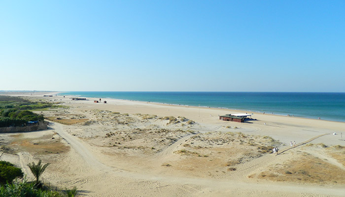 Vistas de la playa de los Bateles